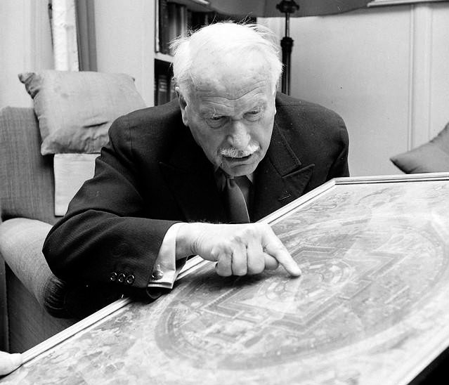 Tehnika-samopoznaniya-YUnga-mandala